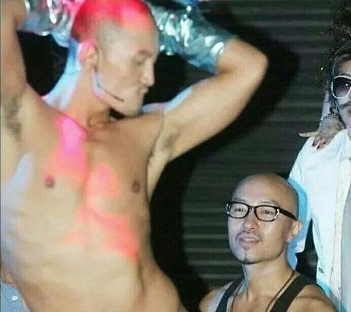 1663342.jpg