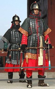 69c7b2d06ce57c340fcae4857cc4f1de--joseon-army-korean-armor.jpg