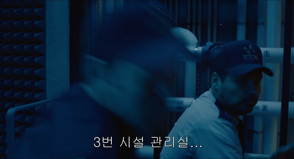 Ant-Man.2015.1080p.BluRay.6CH.ShAaNiG.mkv_004486524.png