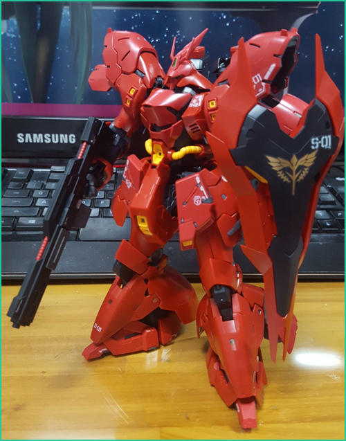 sazabi-01.jpg