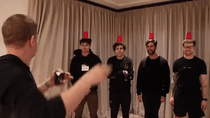 1684a27af8d51a42.gif