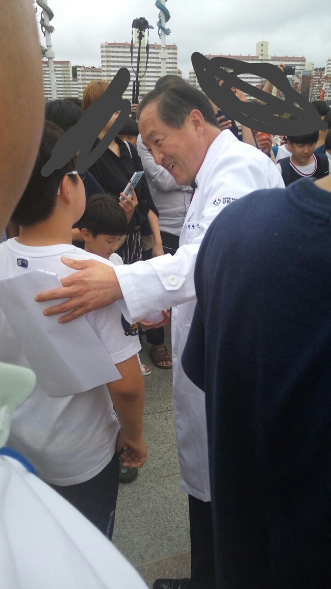 원숭이 나무에 올라가 몽키몽키매직 몽키매직_2.jpg