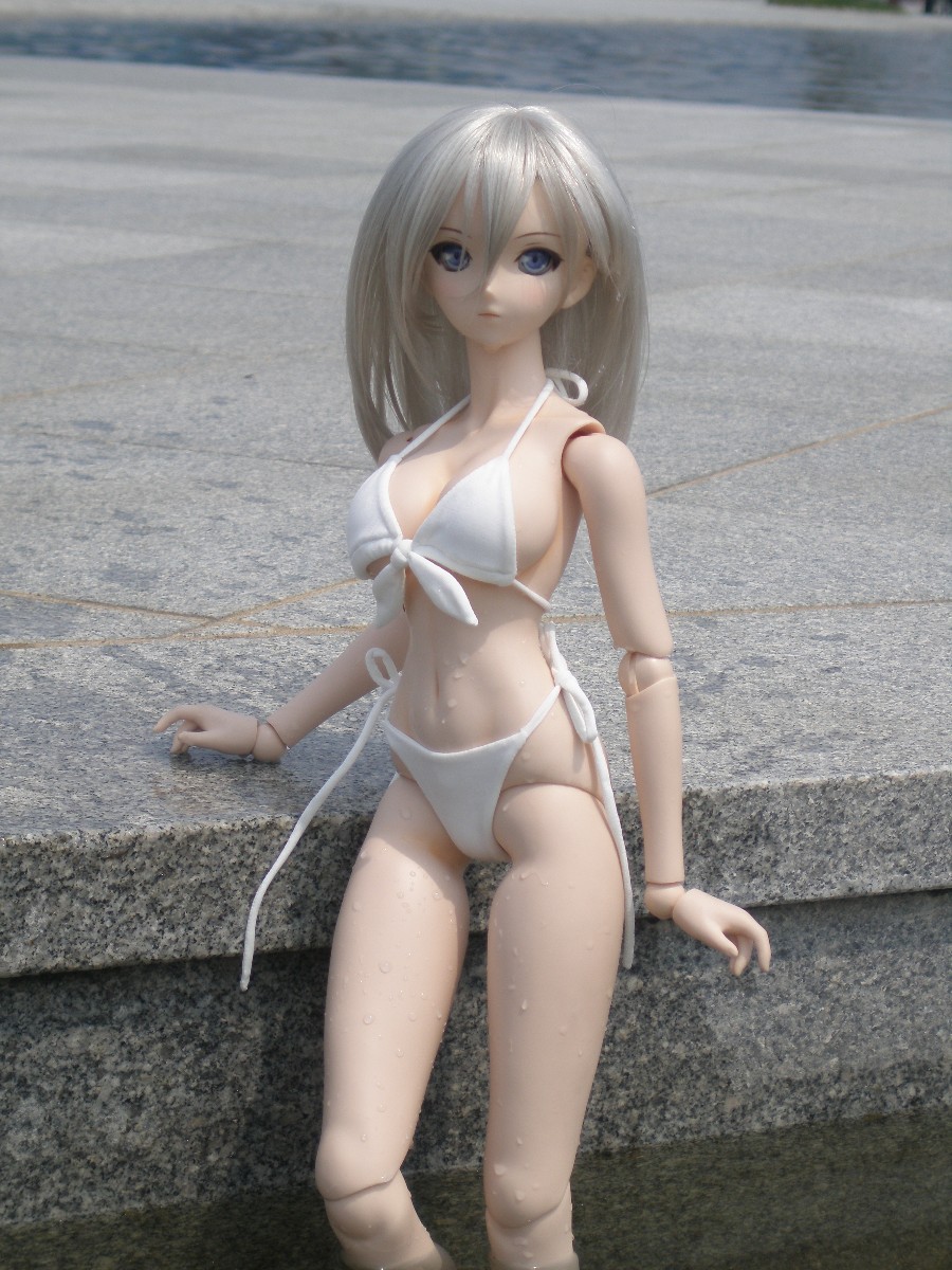 뜨거운 휴가때의 아리사의 수영복 1일차_6.jpg