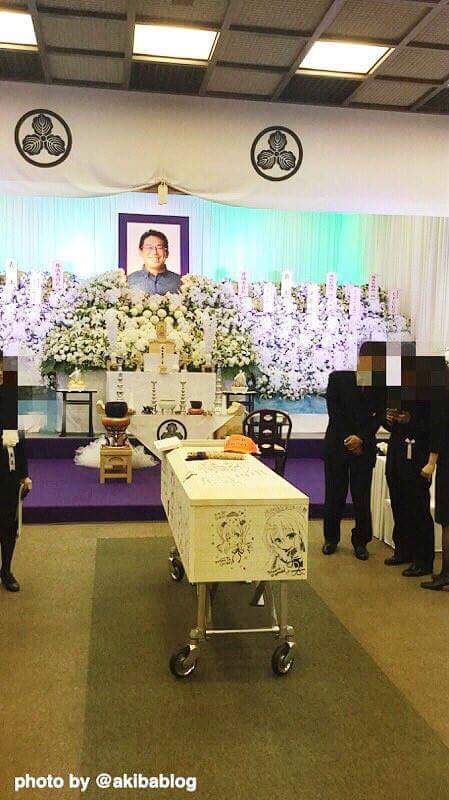 모에로 살고 모에와 죽은 남자_1.jpg