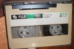 VHS, 그 화려했던 기억 (울트라 초스압)_3.jpg