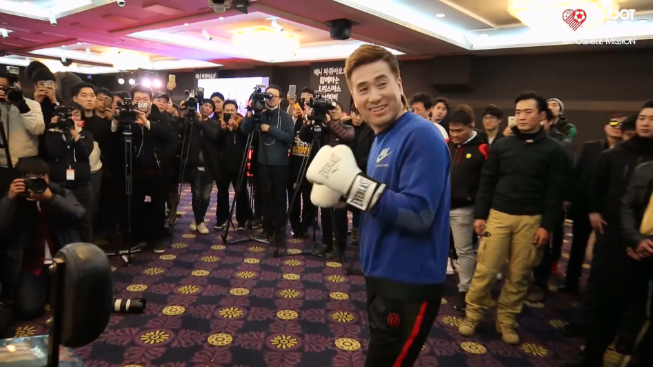 전설의 복서 '파퀴아오' 굴욕.jpg_9.jpg