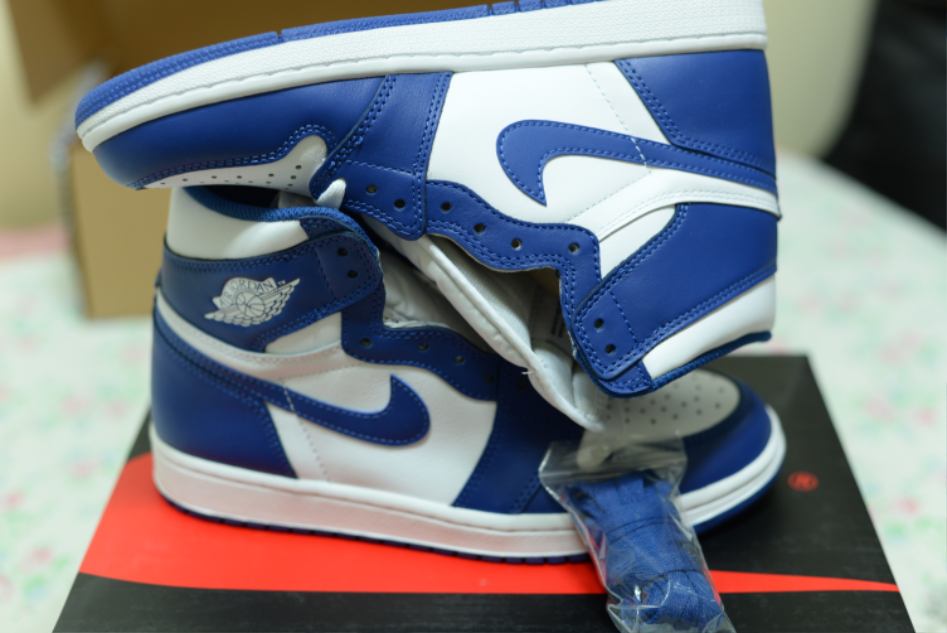 나이키 에어조던 1 레트로 하이 OG 스톰블루_12.jpg