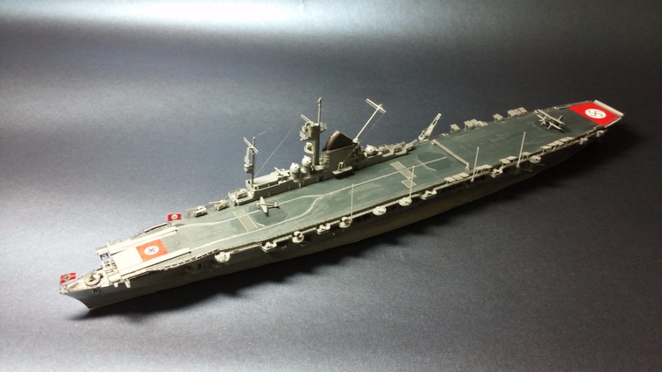 오렌지하비 1/700 그라프 체펠린급 항공모함 (Graf Zeppelin)_1.jpg