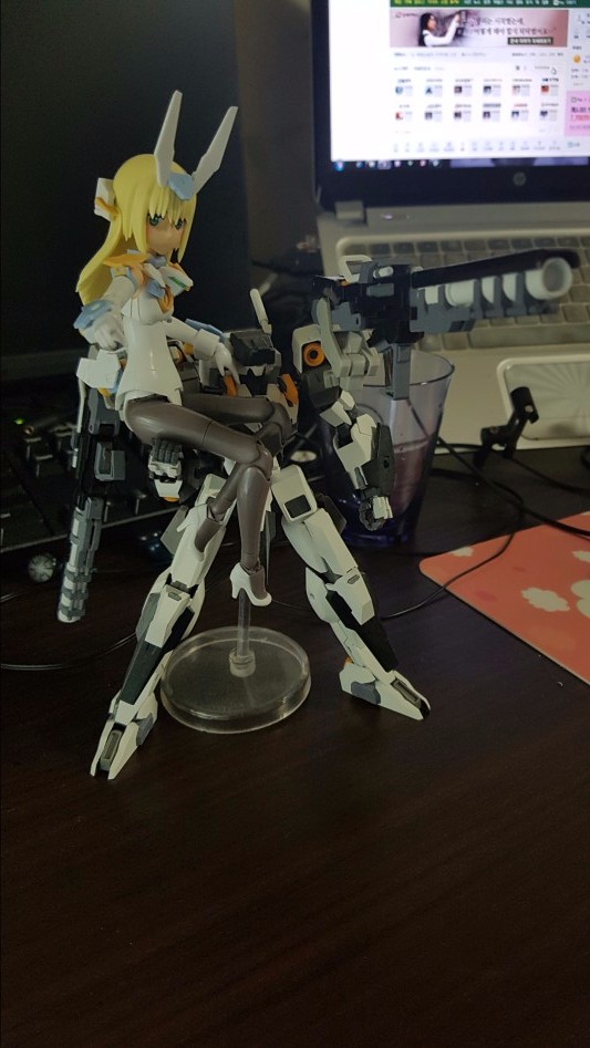 [프암&걸] 바제랄드 (폰카주의)_1.jpg