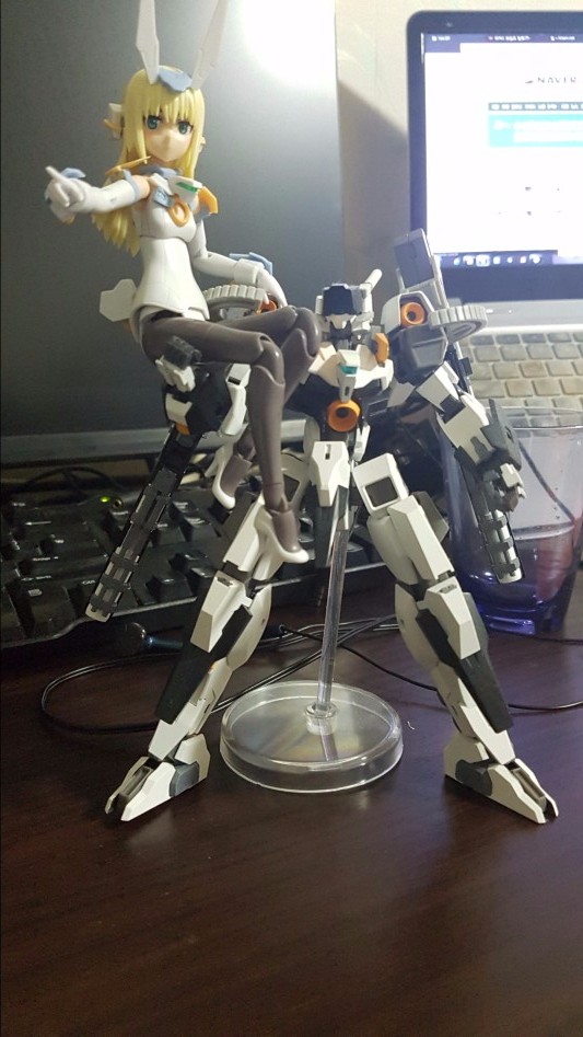 [프암&걸] 바제랄드 (폰카주의)_2.jpg