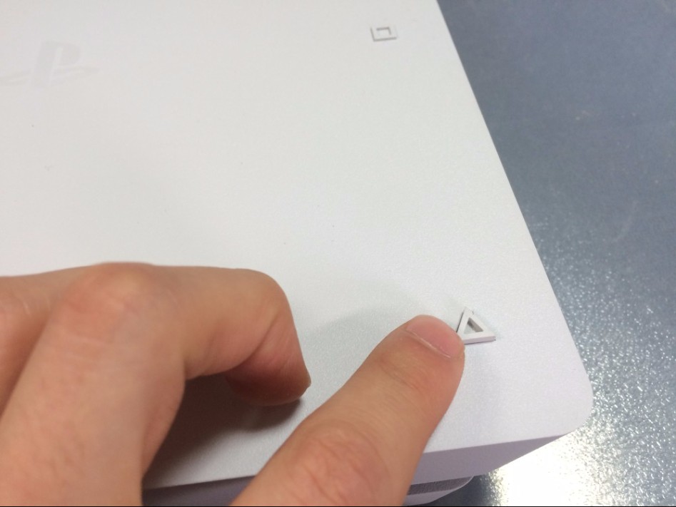 PS4 글레이셔 화이트 컬러 get! 박스뜯기부터 첫 시동까지!!_24.jpg