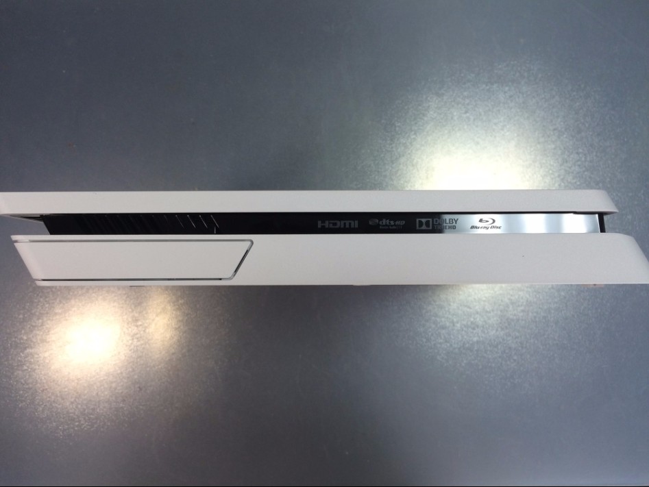 PS4 글레이셔 화이트 컬러 get! 박스뜯기부터 첫 시동까지!!_31.jpg