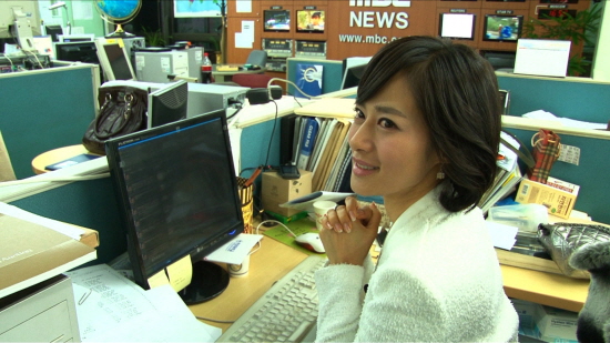 문통이 종이컵 쓴다고 돌려 까던 김주하 여초에서 화형당하고 있음_3.jpg