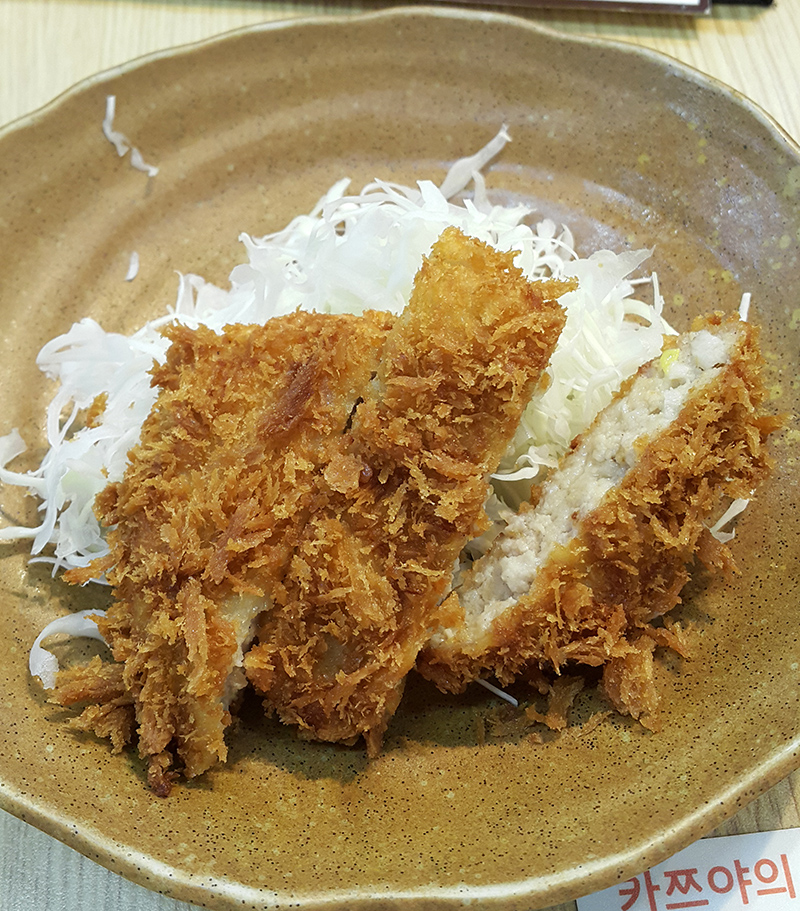 오랜만에 먹은 카츠동