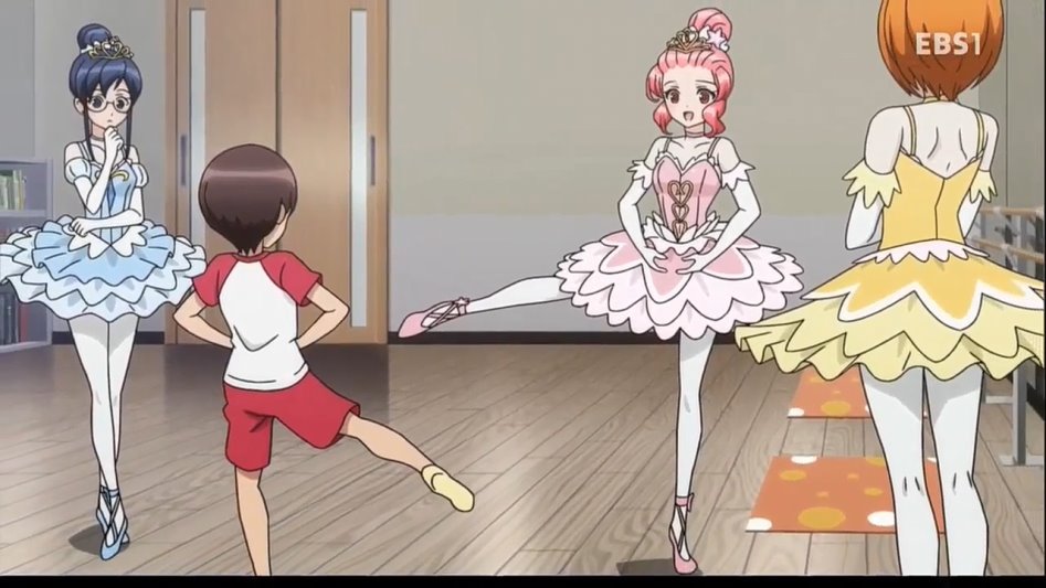 [플라워링 하트] 2기 1~3화 감상. 우리가 광장에서 외친 그 구호 (41개)_6.jpg