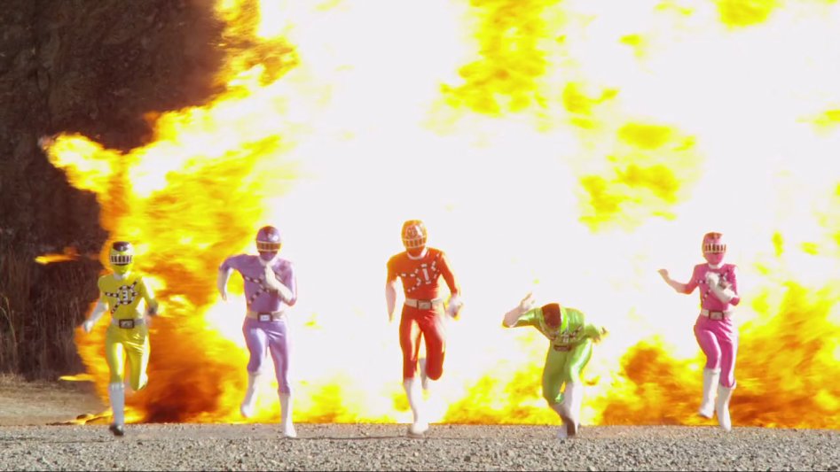 [OZC-Live]Express Sentai ToQGer BD Box E04 'Don't Forget Your Personal Belongings' [720p].mkv_000135171.png