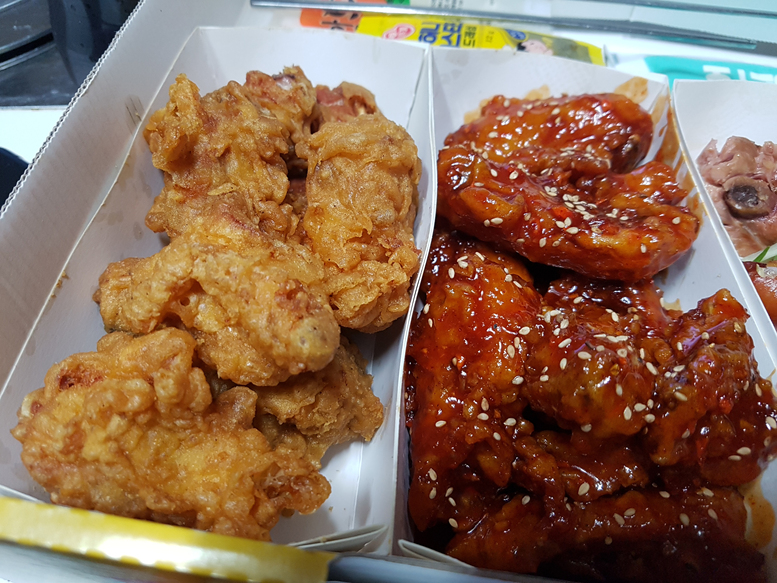 새로운 곳 파본다고 시켜본 치킨 | 음식 갤러리 새로운 곳 파본다고 시켜본 치킨 | 음식 갤러리 | 루리웹
