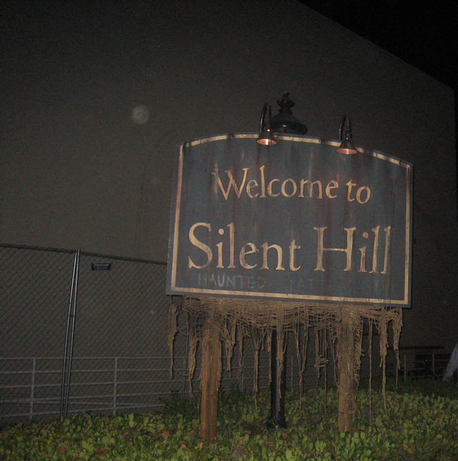 Welcome_to_Silent_Hill_by_photomars_365.jpg
