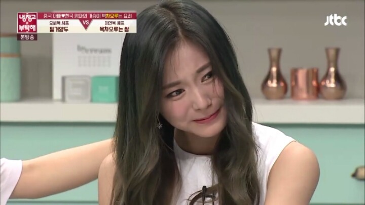 이연복셰프 요리먹고 엄마생각나 우는 쯔위 . jpg_7.jpg