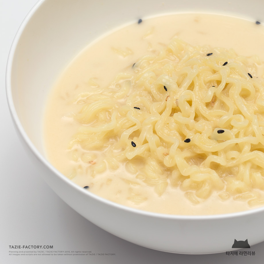 32번째 라면리뷰 : 오뚜기 콩국수라면 - 최초의 콩국수 라면_13.jpg