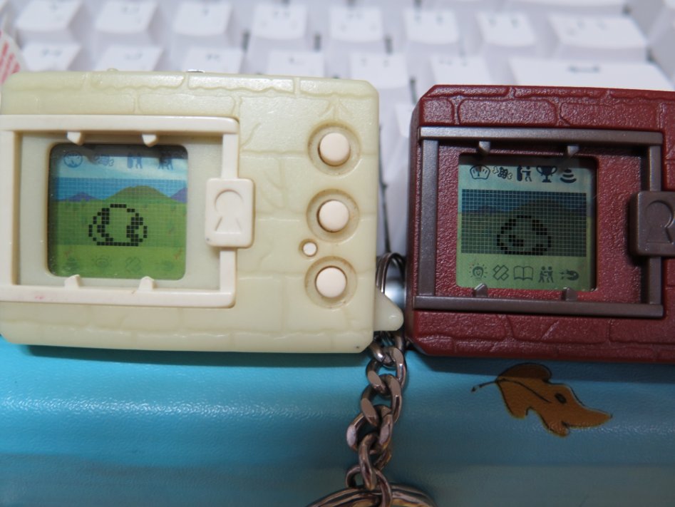 혹시 디지몬벽돌 수리받아보신분 계세요?_2.jpg