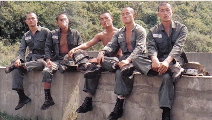 옛날군인 VS 요즘군인 .jpg_3.jpg