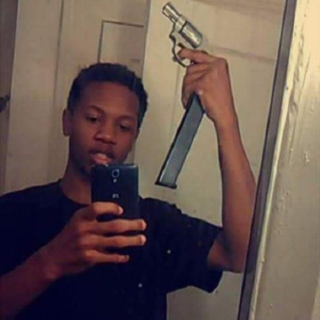 천조국의 흔한 총기 인증.jpg_1.jpg