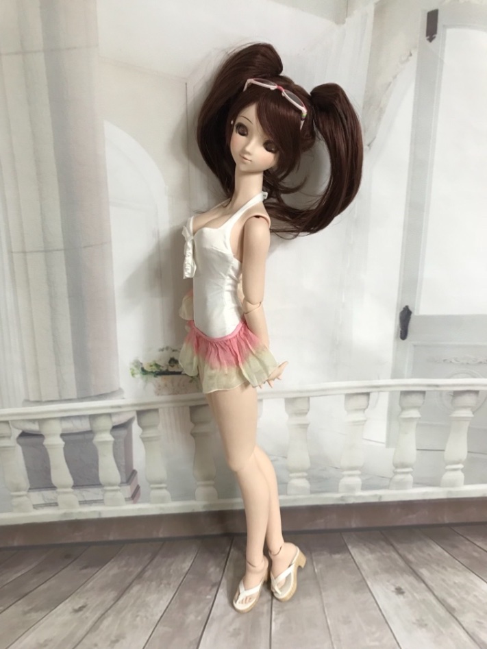 리세 수영복(약 후방주의)_2.jpeg