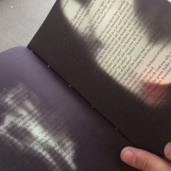 오븐에 구워서 봐야하는 책_3.jpeg