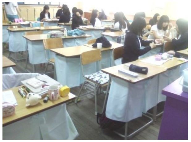 요즘 학교 책상..._3.jpg