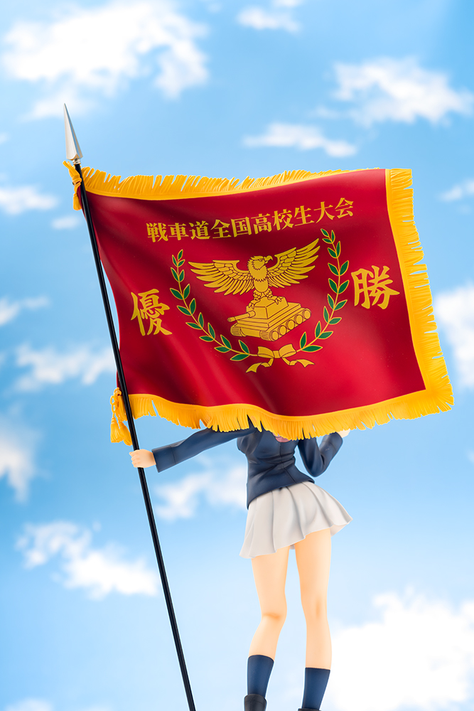 girls_und_panzer_der_film_nishizumi_miho_champion_flag_ver_photo_19.jpg