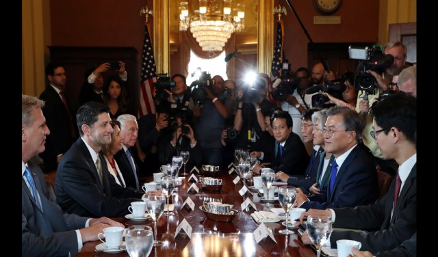 [스압]올해, 문재인의 행보를 다시 보다가 놀란부분_30.png