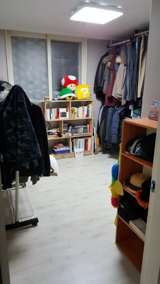 현실적인 35세 유부남의 피시룸입니다_1.jpg