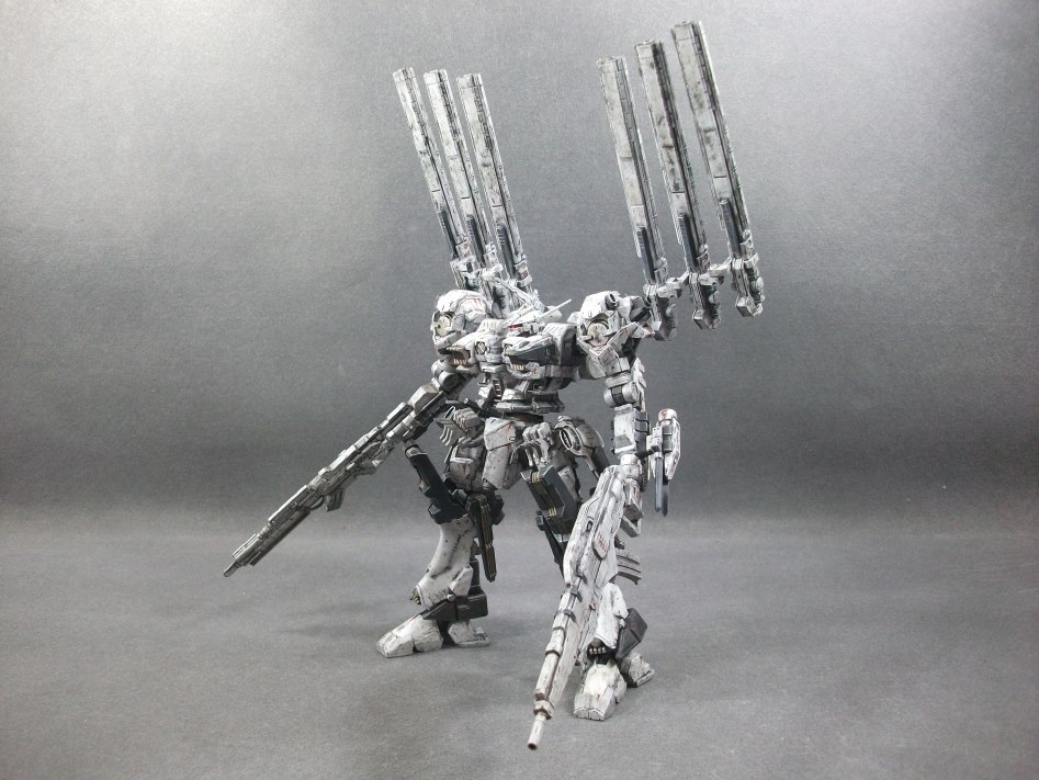 고토부키야 아머드코어 "노블리스 오블리제" 도색완성작 입니다_1.jpg