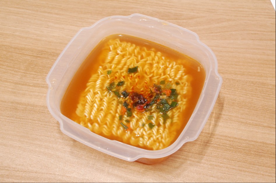 업소용 라면을 먹어보자_9.jpg