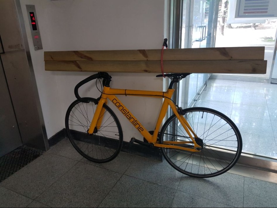 인피니티워, 토르의 '스톰브레이커' 실제로 만들어봤습니다._8.jpg