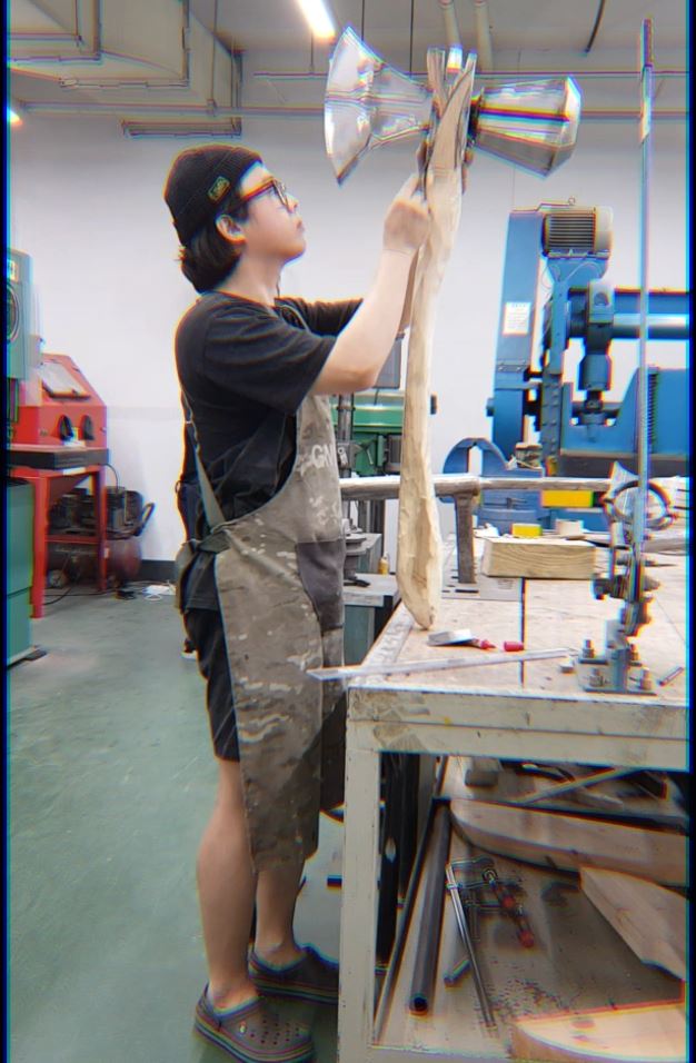 인피니티워, 토르의 '스톰브레이커' 실제로 만들어봤습니다._10.jpg