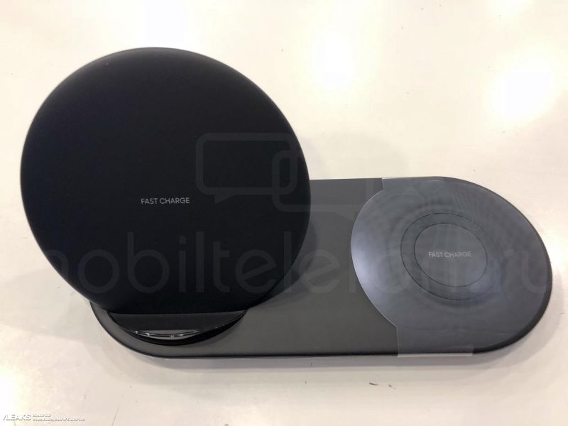 samsung_galaxy_duo_wireless_charger_05.jpg