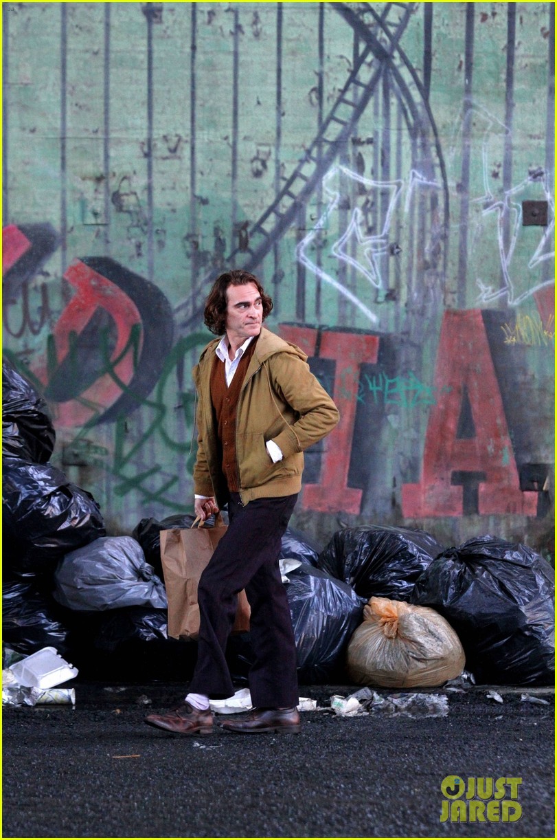 joaquin-phoenix-the-joker-movie-09.jpg