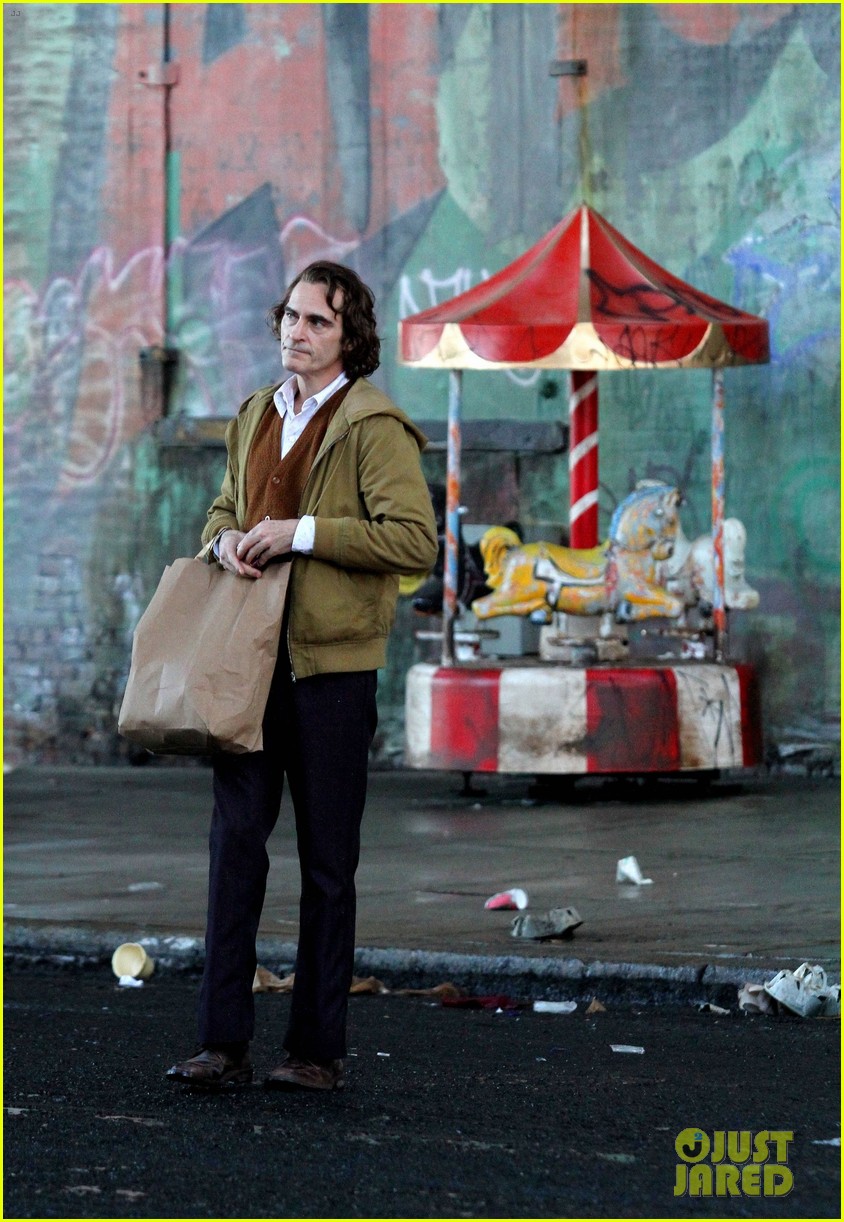 joaquin-phoenix-the-joker-movie-22.jpg