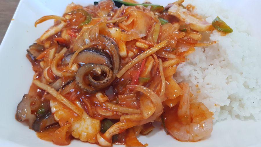 회사근처 중국집의 특밥_2.jpg