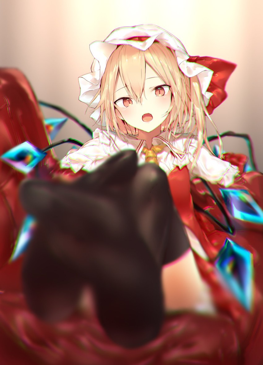 __flandre_scarlet_touhou_drawn_by_sakusyo__sample-34e4877b0c661479ef5f7bf8d4fadbb9.jpg