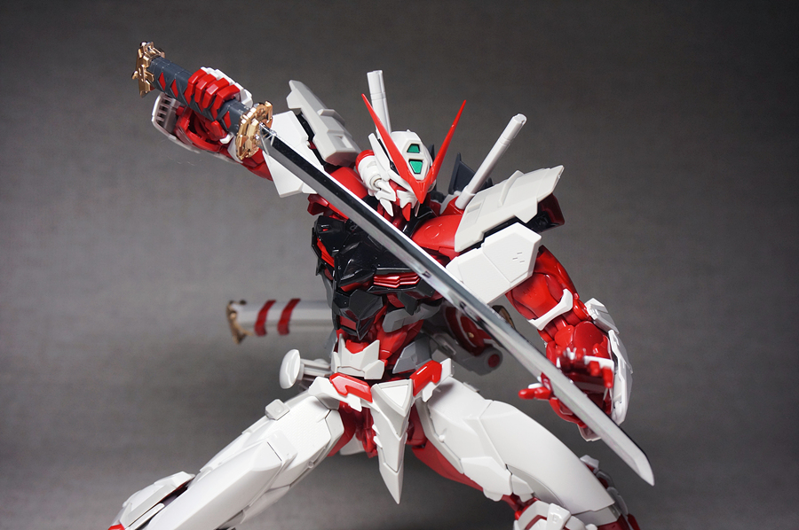 하이레졸루션 건담 아스트레이 레드프레임_65.jpg