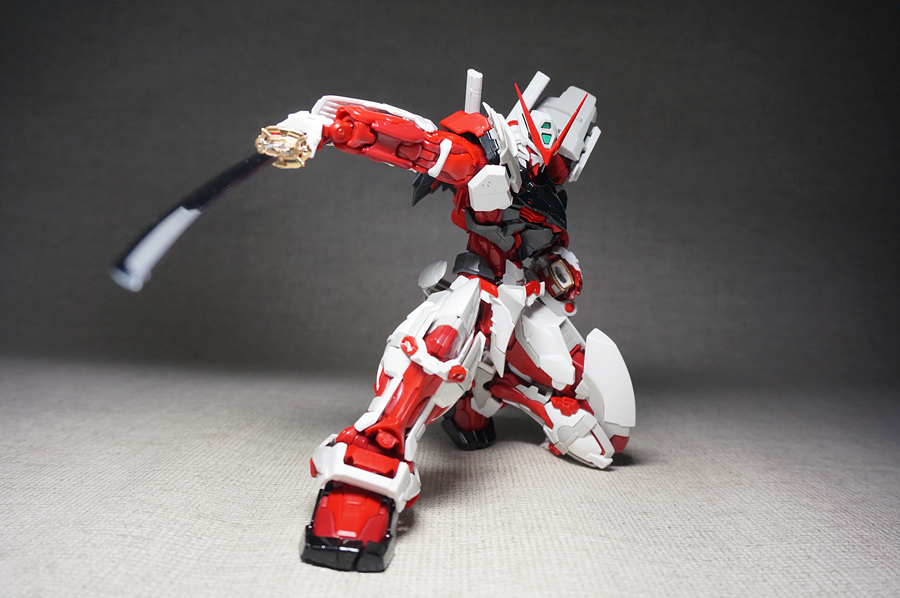 하이레졸루션 건담 아스트레이 레드프레임_67.jpg