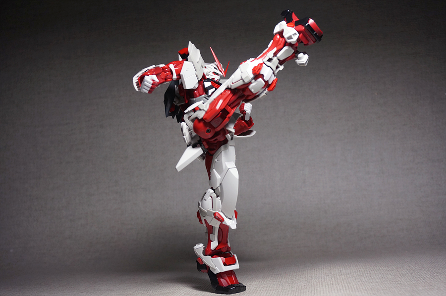 하이레졸루션 건담 아스트레이 레드프레임_69.jpg