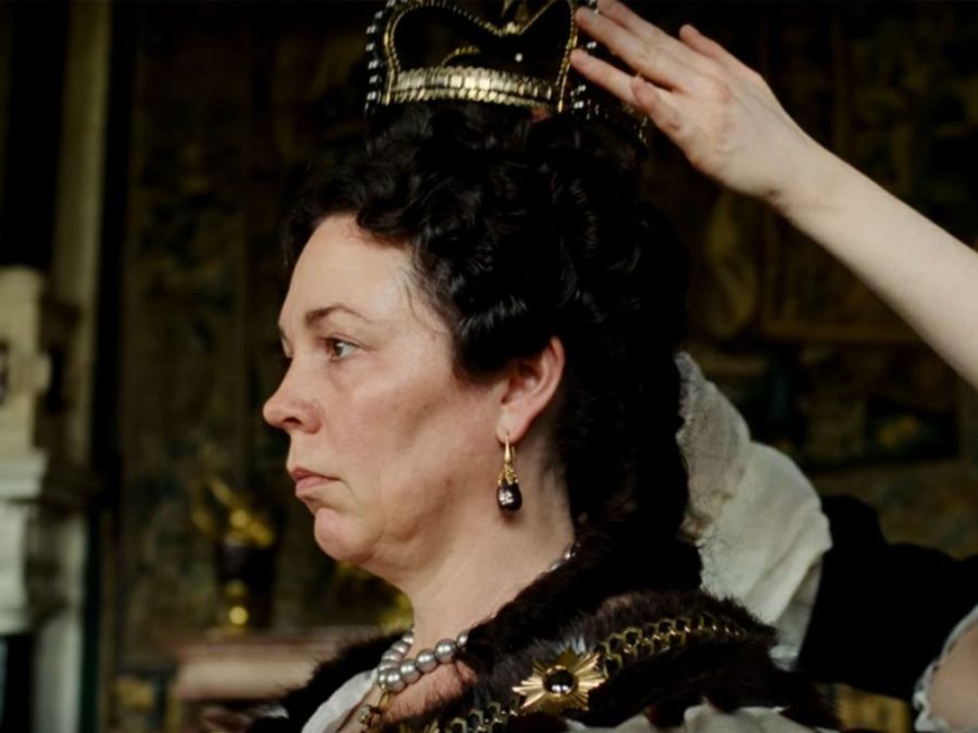 favourite-the-2018-003-olivia-colman-crown.jpg