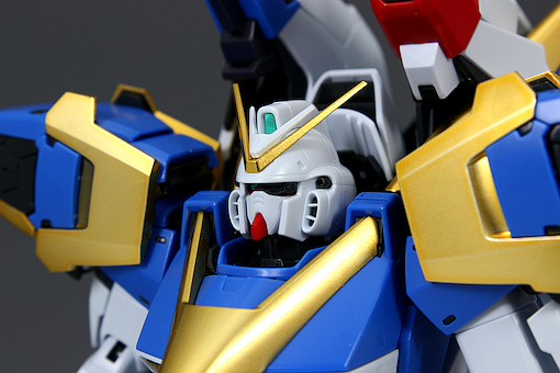 MG V2 어설트 버스터 건담 Ver.Ka 해외 리뷰 3 (스크롤 주의)_43.jpg