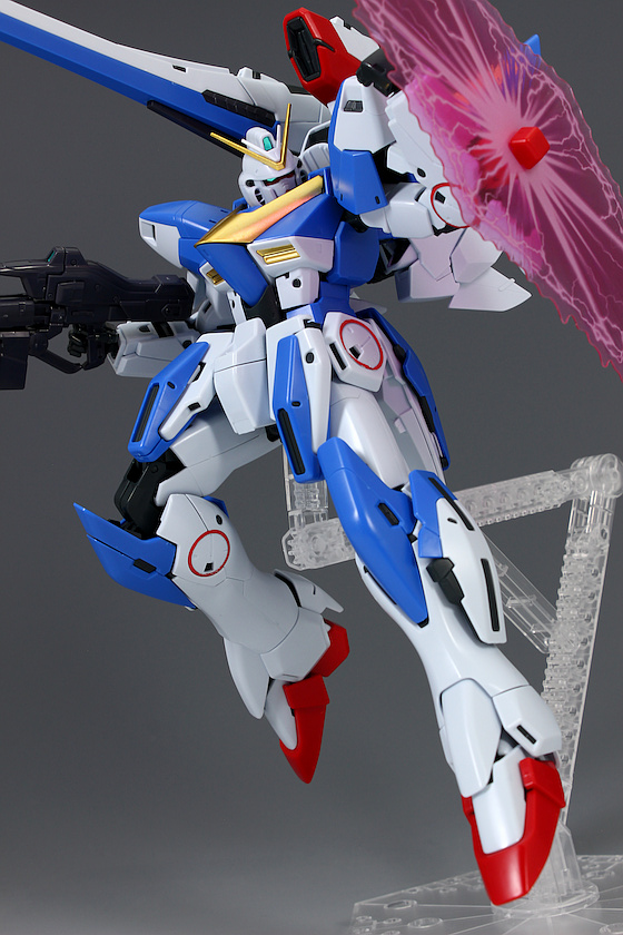 MG V2 어설트 버스터 건담 Ver.Ka 해외 리뷰 3 (스크롤 주의)_129.jpg