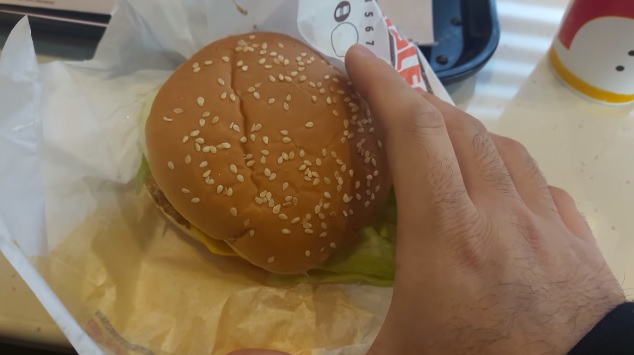 버거킹 사딸라 버거의 실체 ㄷㄷ_1.jpg