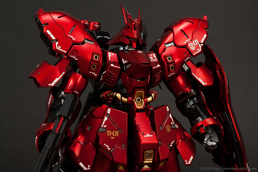 sazabi_06.jpg